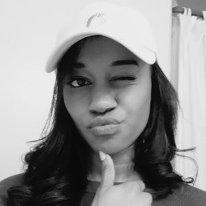 Meet your Posher, Stacy